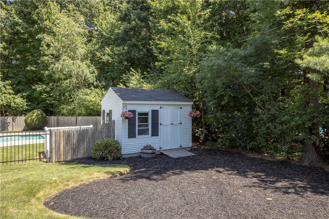 31 Pontiac Road Walpole, MA 02081 - Photo 12 of 50 Gallery Image 12