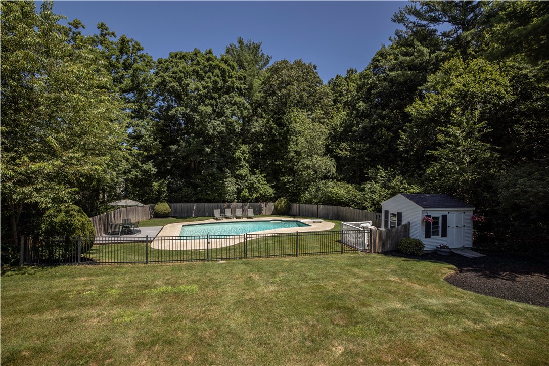 31 Pontiac Road Walpole, MA 02081 - Photo 13 of 50 Gallery Image 13
