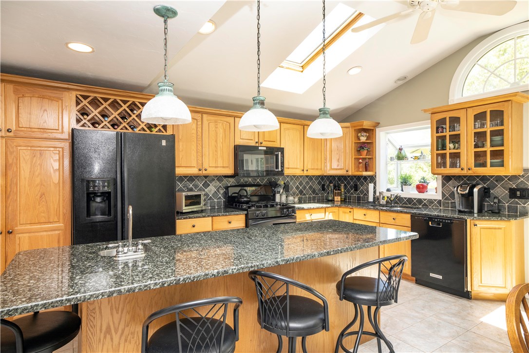 31 Pontiac Road Walpole, MA 02081 - Photo 16 of 50 Gallery Image 16
