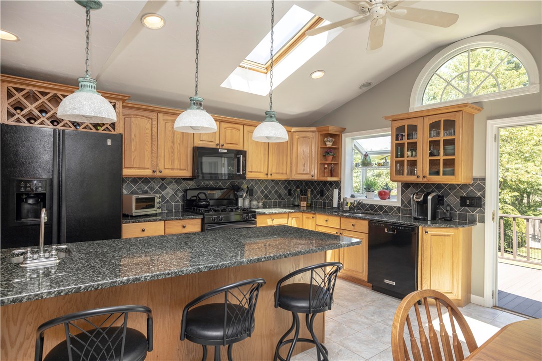31 Pontiac Road Walpole, MA 02081 - Photo 18 of 50 Gallery Image 18