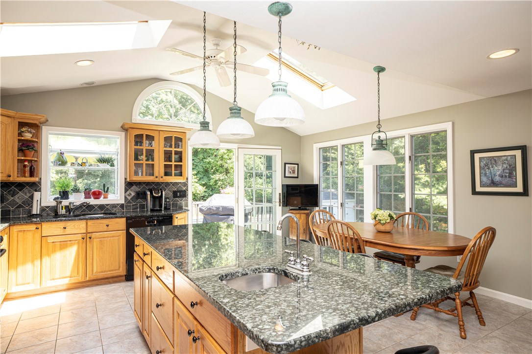 31 Pontiac Road Walpole, MA 02081 - Photo 19 of 50 Gallery Image 19