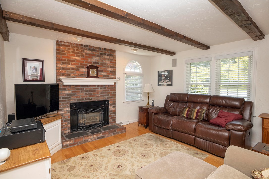 31 Pontiac Road Walpole, MA 02081 - Photo 21 of 50 Gallery Image 21