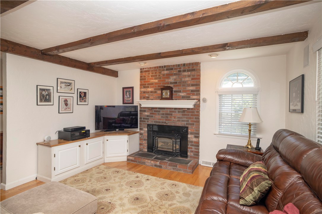 31 Pontiac Road Walpole, MA 02081 - Photo 22 of 50 Gallery Image 22