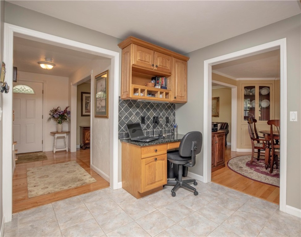 31 Pontiac Road Walpole, MA 02081 - Photo 28 of 50 Gallery Image 28