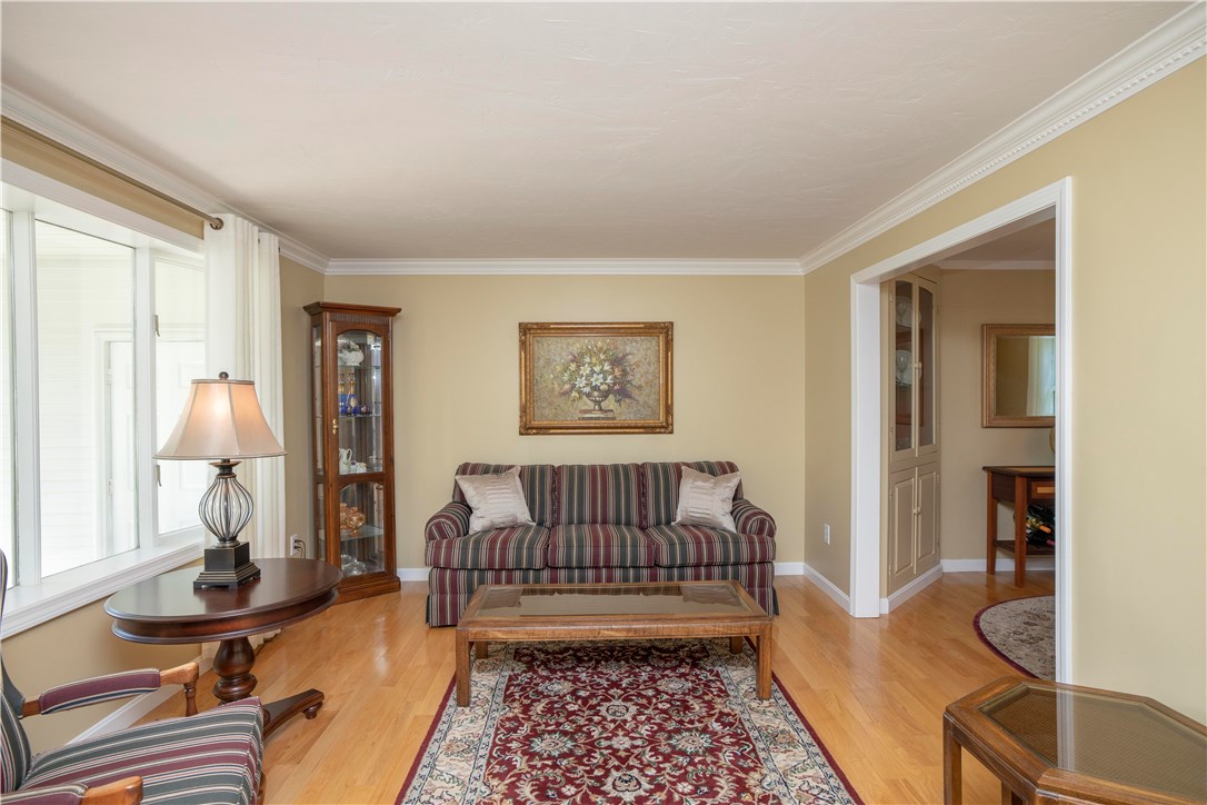 31 Pontiac Road Walpole, MA 02081 - Photo 32 of 50 Gallery Image 32