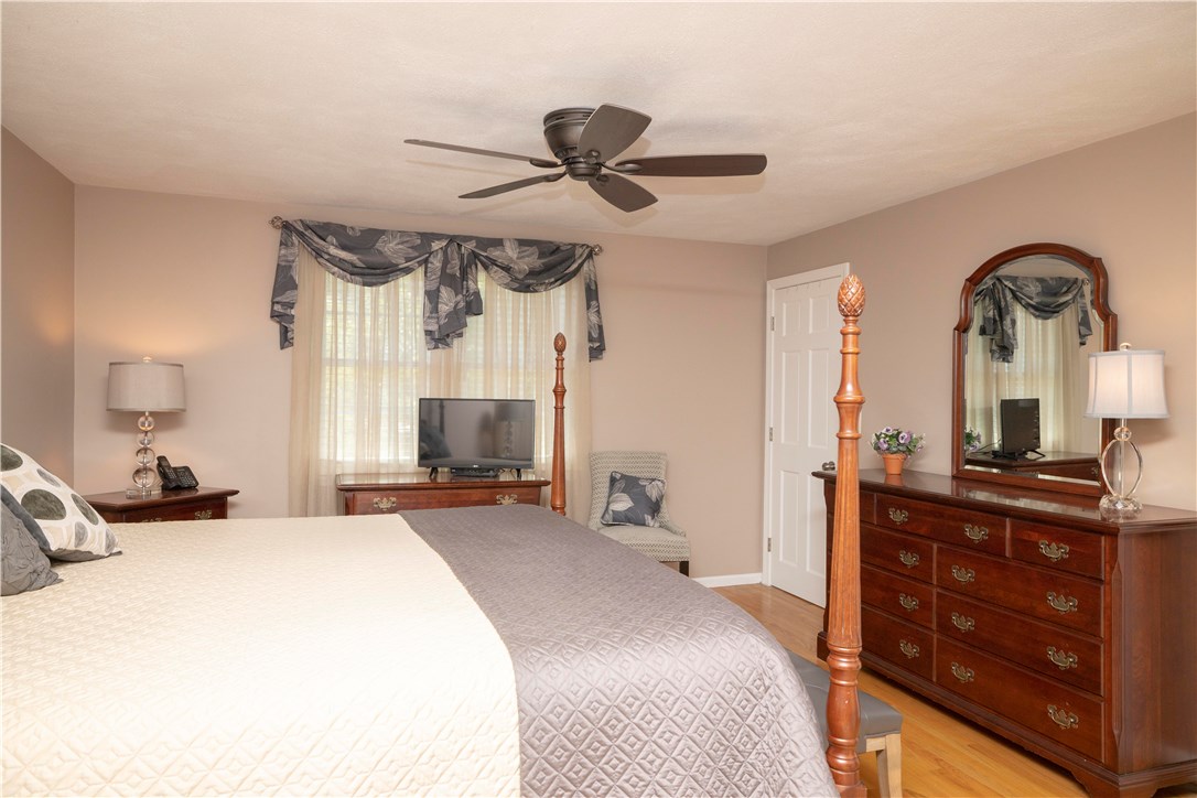31 Pontiac Road Walpole, MA 02081 - Photo 41 of 50 Gallery Image 41