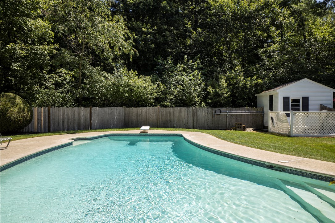 31 Pontiac Road Walpole, MA 02081 - Photo 5 of 50 Gallery Image 5