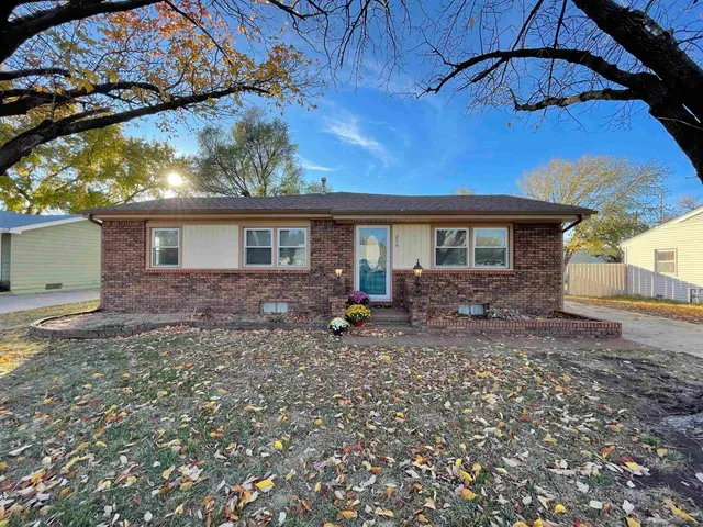 $229,900 | 219 North McComas Street, Wichita, KS 67203