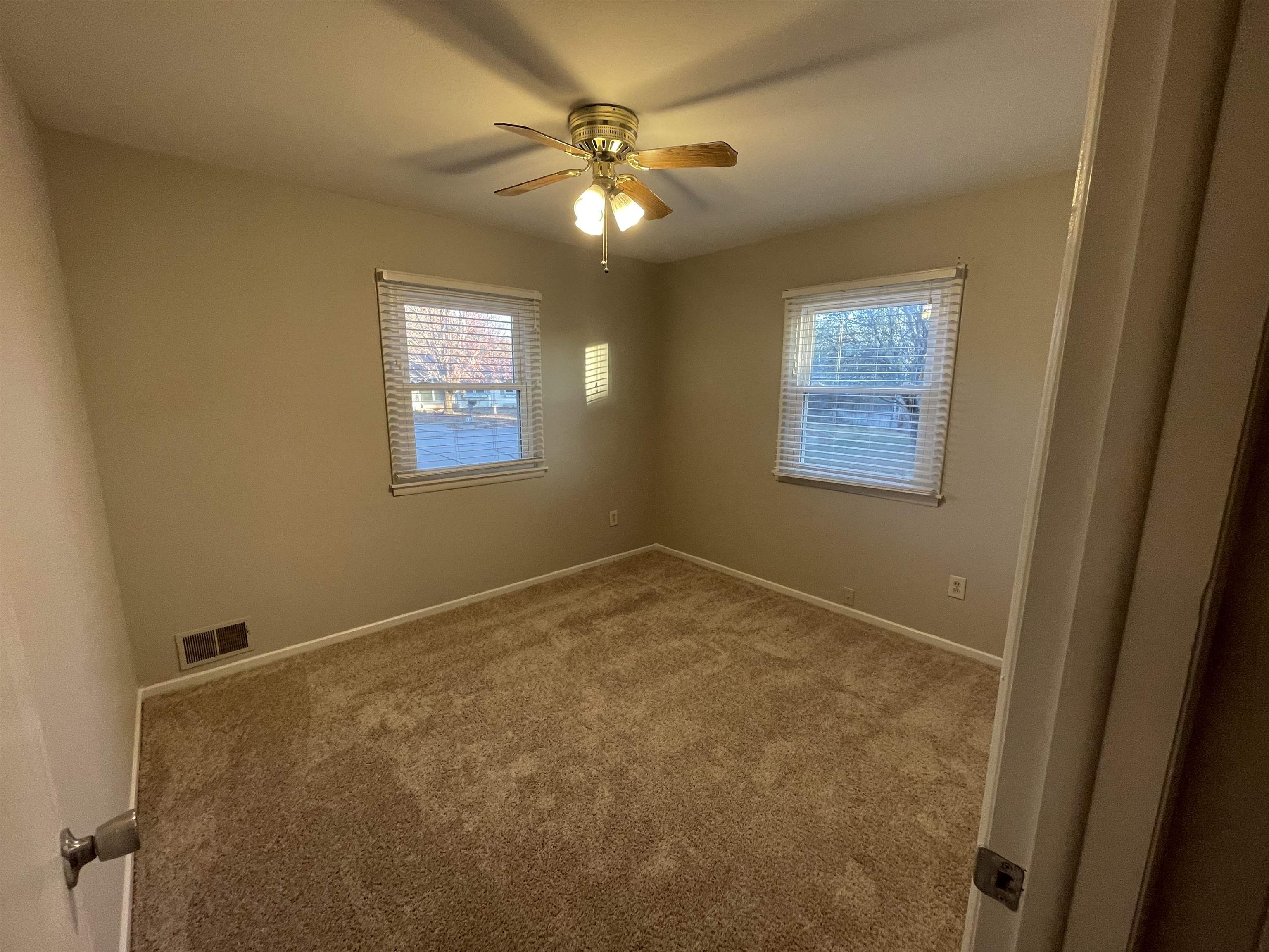 219 North McComas Street Wichita, KS 67203 - Photo 16 of 31