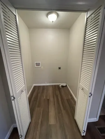 $229,900 | 219 North McComas Street, Wichita, KS 67203