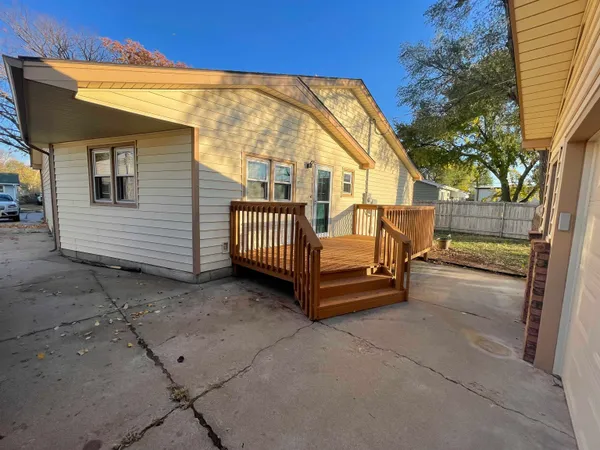 $229,900 | 219 North McComas Street, Wichita, KS 67203