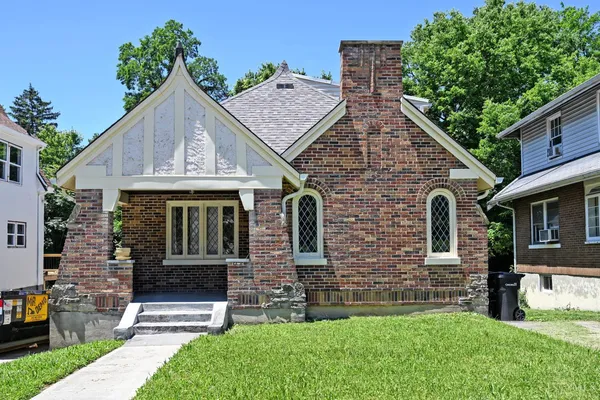 $279,000 | 3955 Ardmore Avenue, Cincinnati, OH 45229
