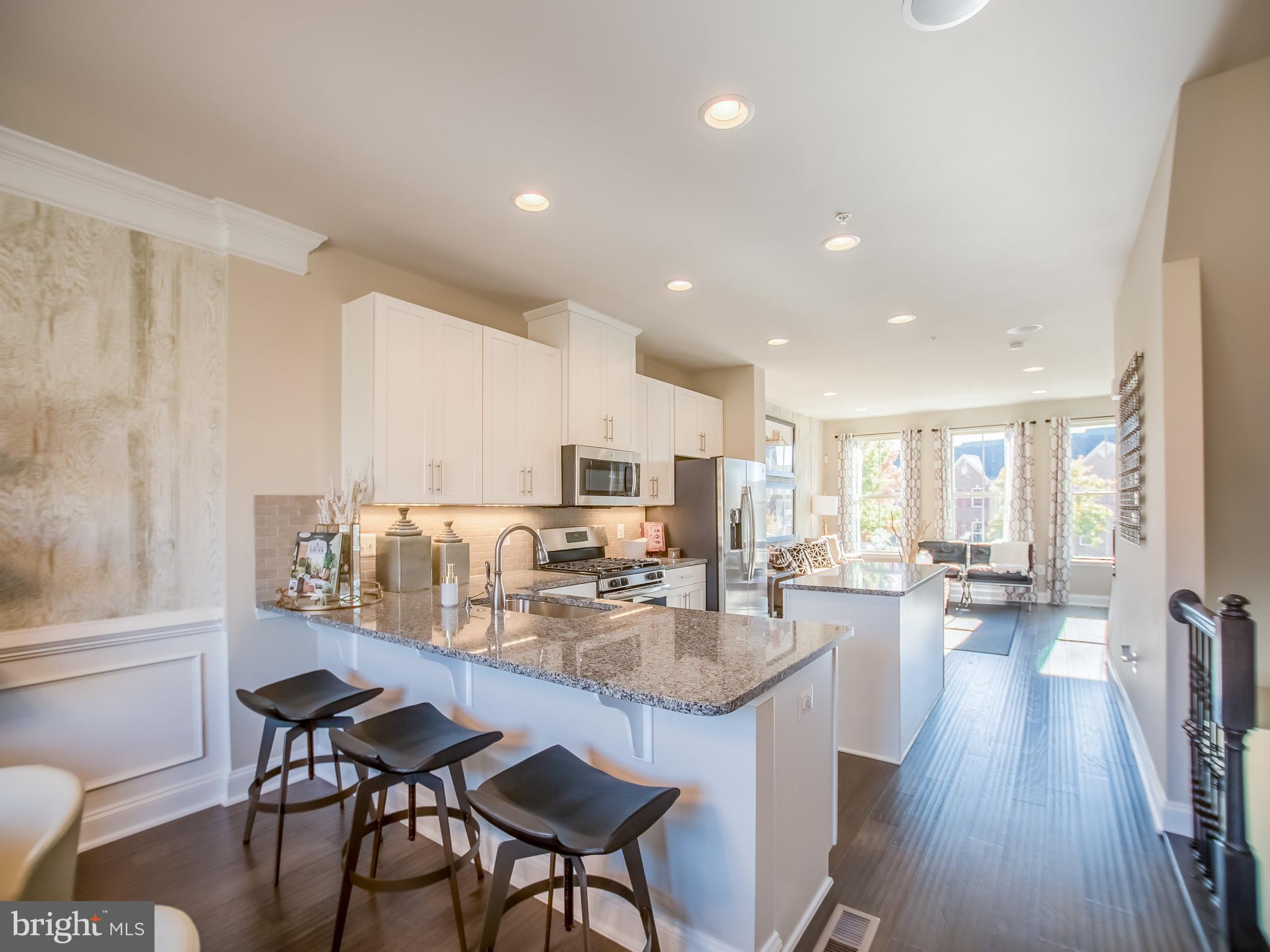 1438 Strahorn Road Hanover, MD 21076 - Photo 6 of 28 BREAKFAST AREA
