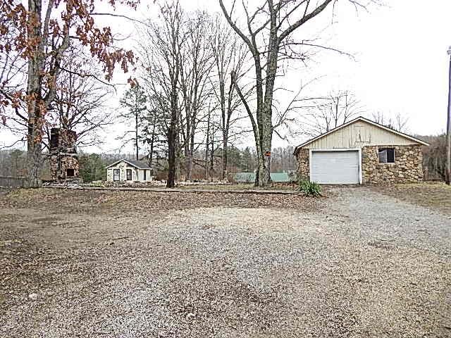 1135 Stinson Road Jamestown, TN 38556 - Photo 11 of 25 Front view