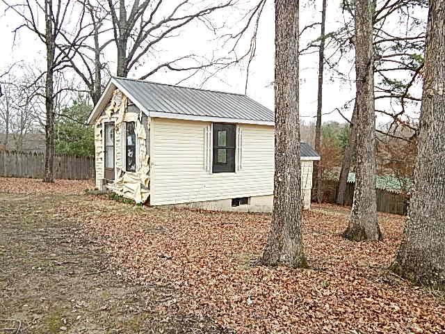1135 Stinson Road Jamestown, TN 38556 - Photo 6 of 25 storage (2)