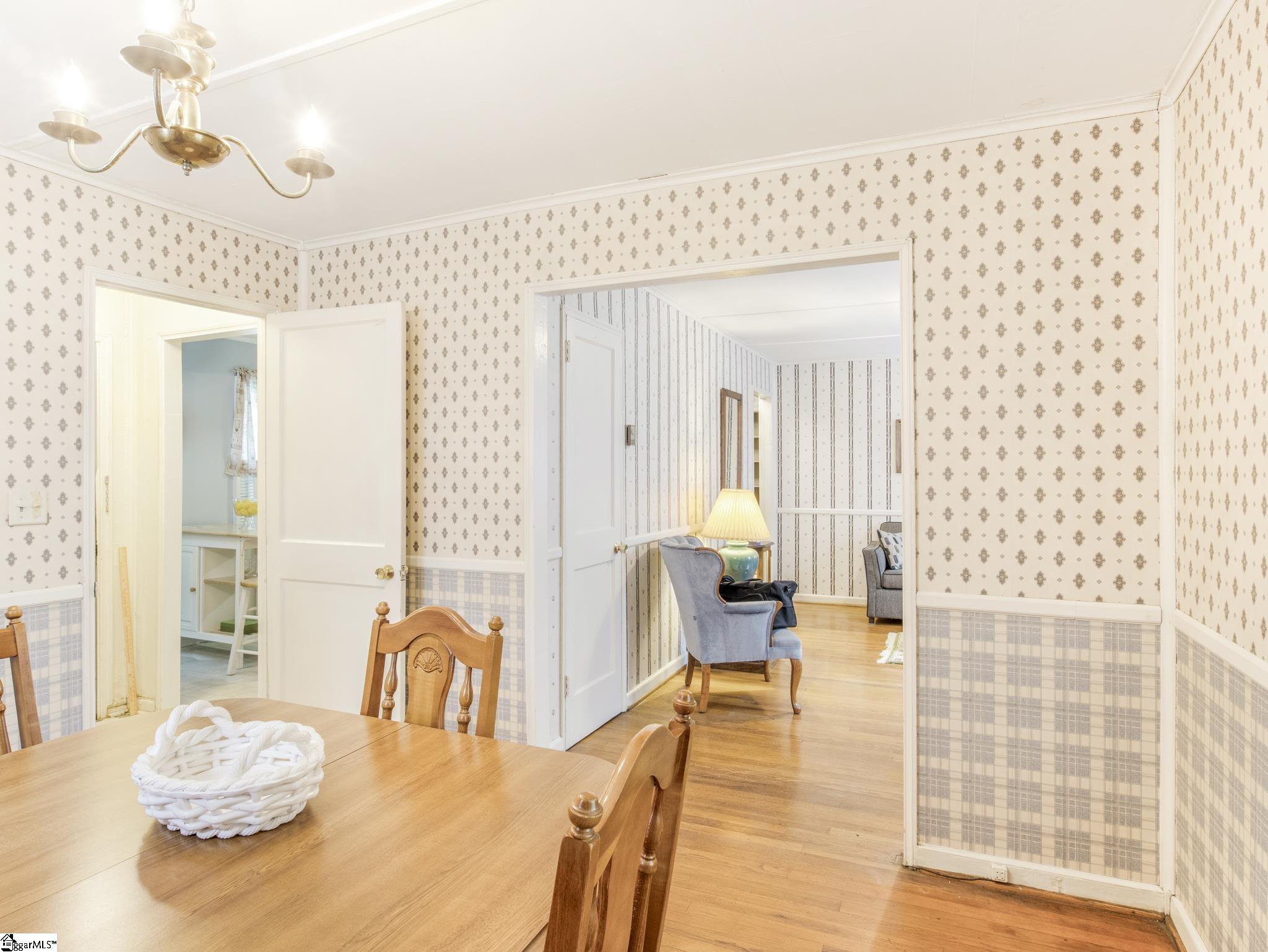 21 Walnut Street Greenville, SC 29607 - Photo 9 of 30