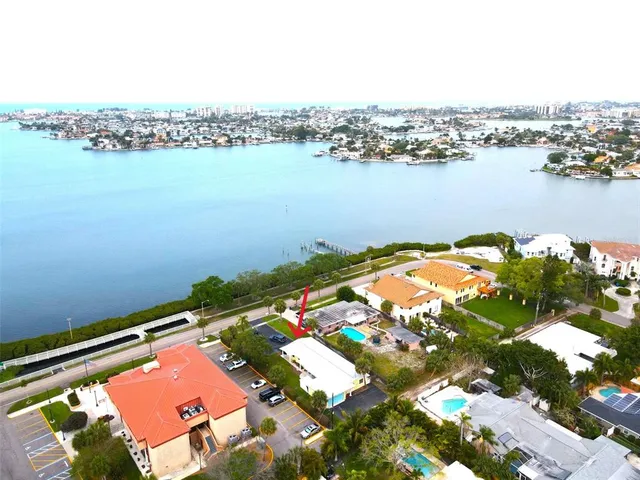 $1,500 | 7057 Sunset Drive South, Unit 1, South Pasadena, FL 33707