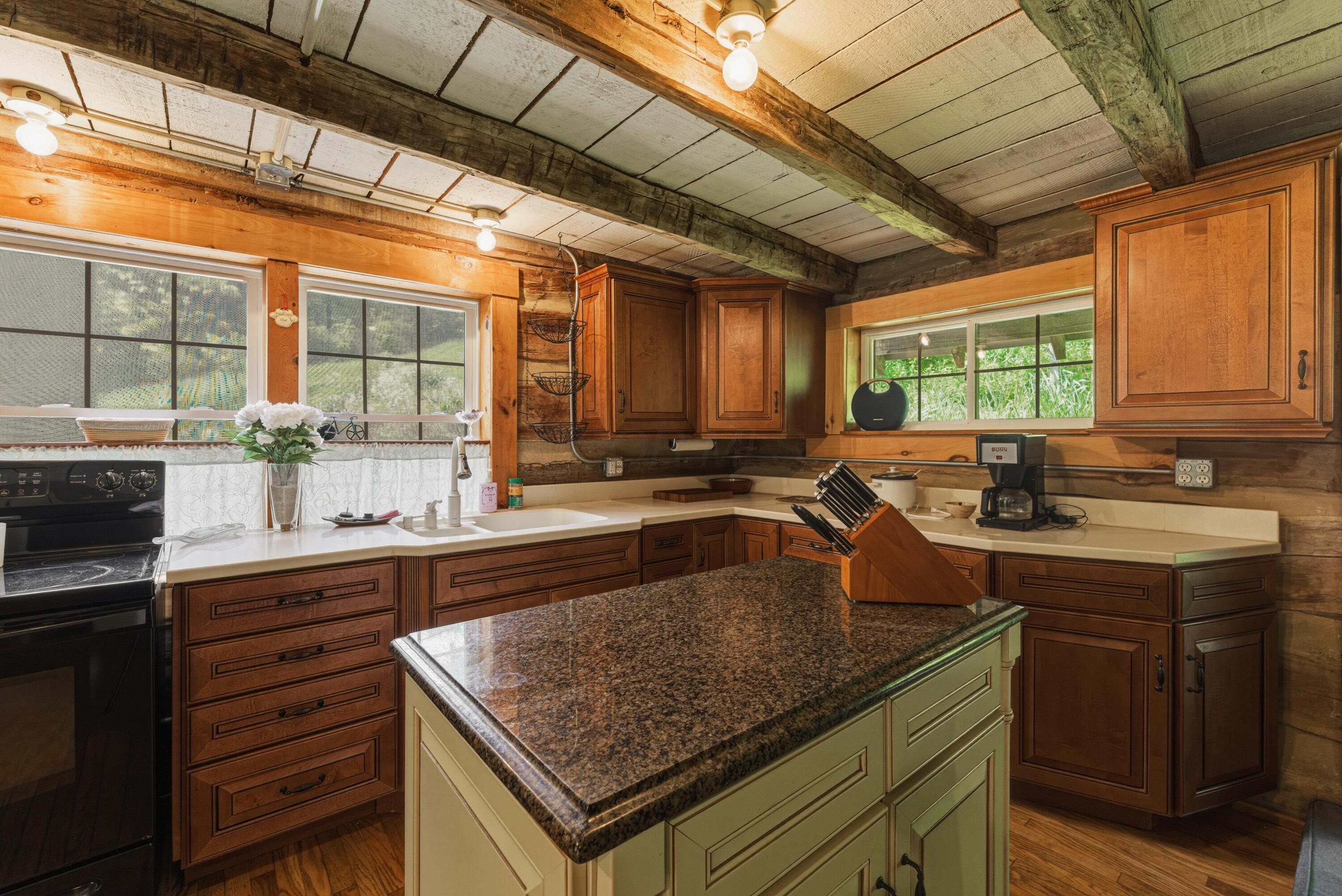 15091 Purdum Road Logan, OH 43138 - Photo 12 of 42 Kitchen2