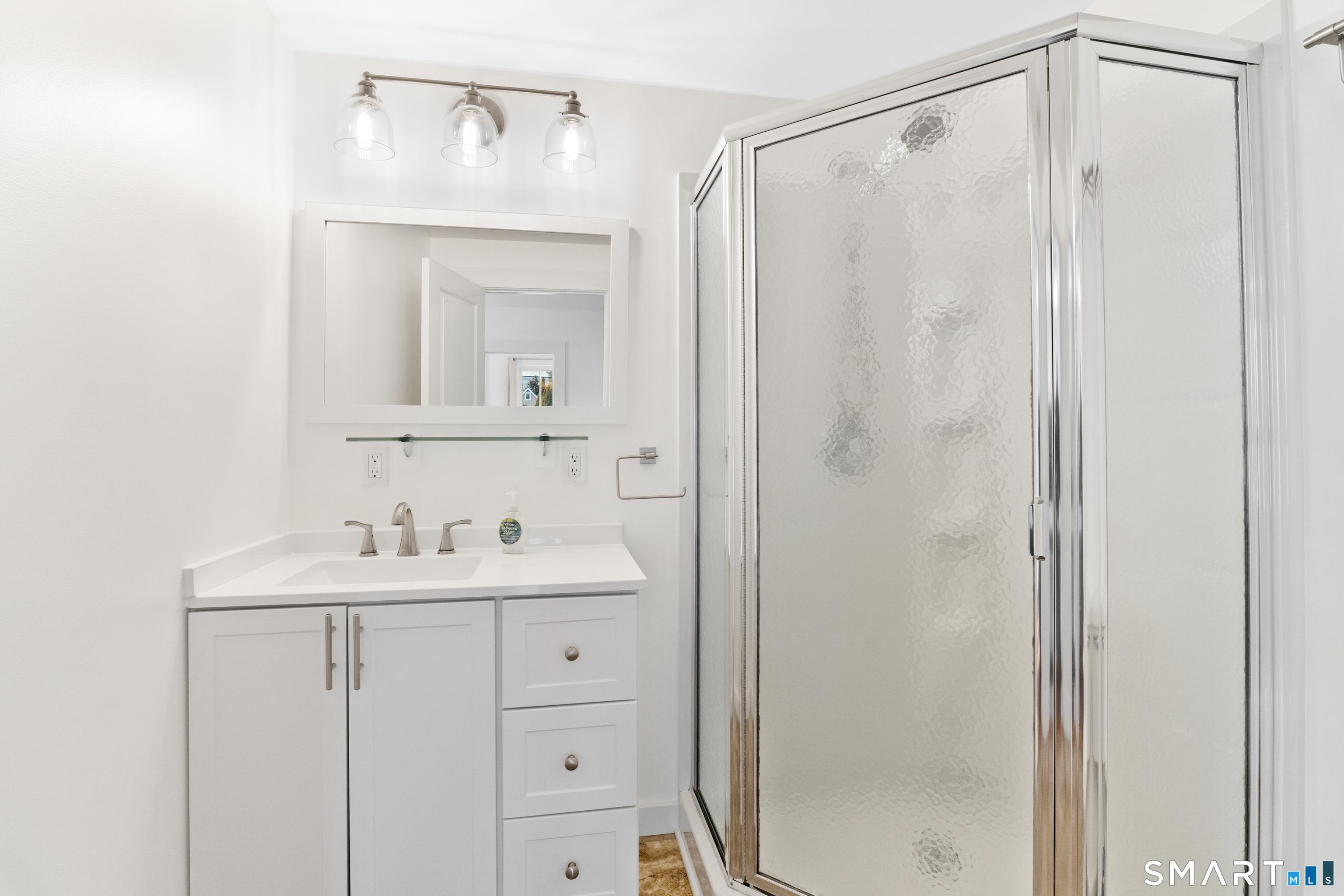 19 Pearl Street, Unit 4 Groton, CT 06340 - Photo 11 of 27 Gallery Image 11