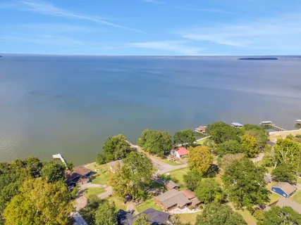 $989,000 | 441 Southwood Shores Drive, Coldspring, TX 77331