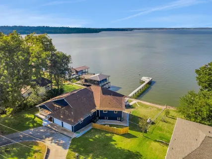 $989,000 | 441 Southwood Shores Drive, Coldspring, TX 77331