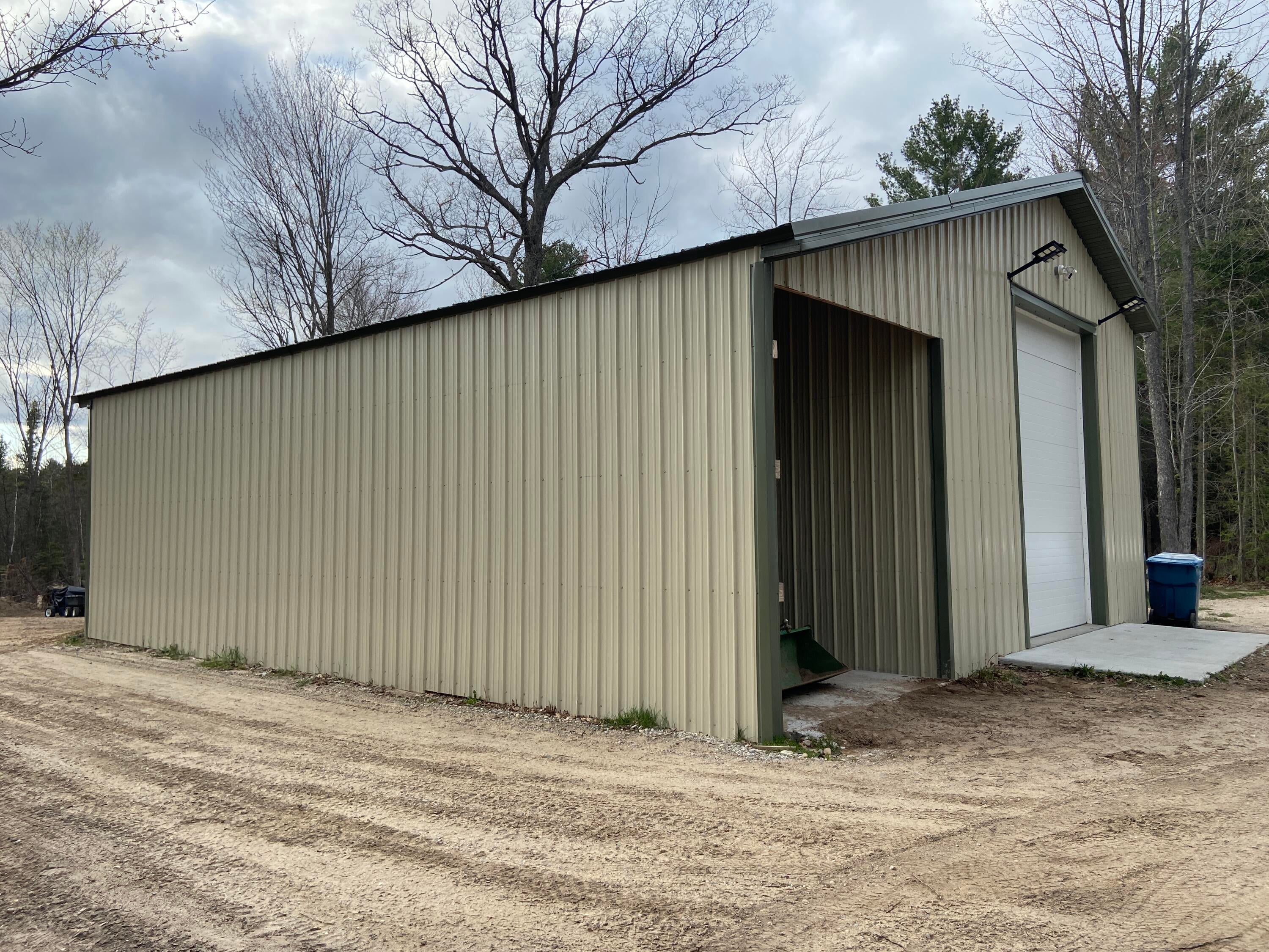 1449 North Roscommon Road Roscommon, MI 48653 - Photo 69 of 83 Gallery Image 69