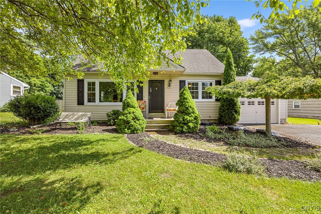 122 Bennett Road Camillus, NY 13031 - Photo 1 of 1 Gallery Image 1