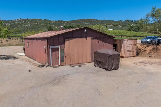 $950,000 | 25260 East Old Julian Highway, Ramona, CA 92065