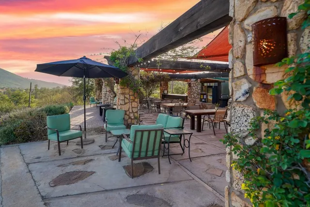 $950,000 | 25260 East Old Julian Highway, Ramona, CA 92065