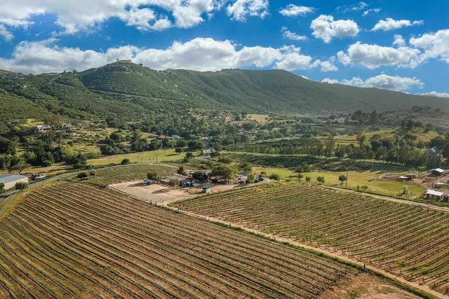 $950,000 | 25260 East Old Julian Highway, Ramona, CA 92065
