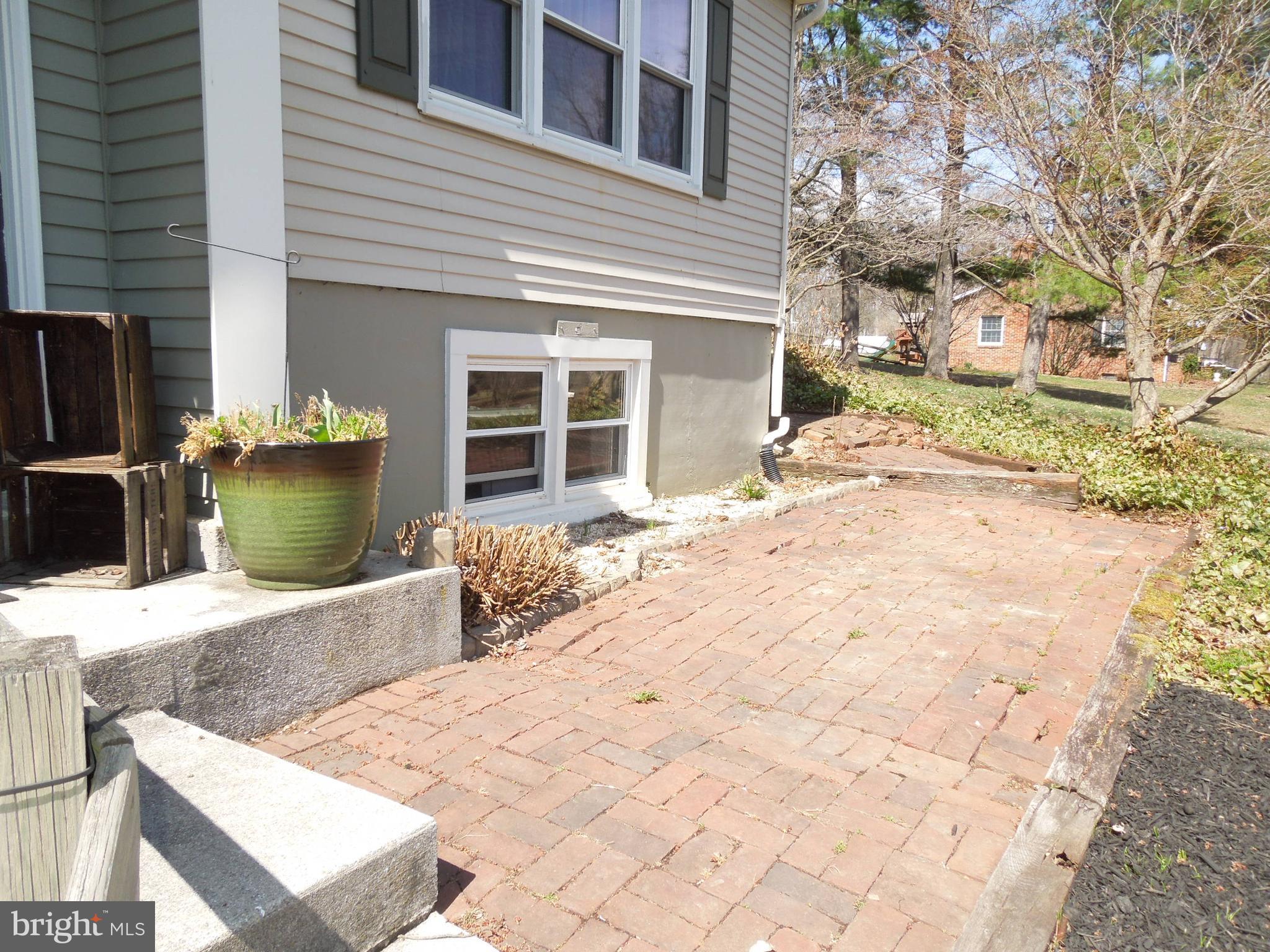 2477 Pine Tree Road Spring Grove, PA 17362 - Photo 5 of 46 Gallery Image 5