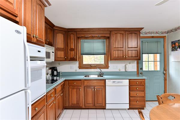 175 Alida Road Braintree, MA 02184 - Photo 5 of 24 Gallery Image 5