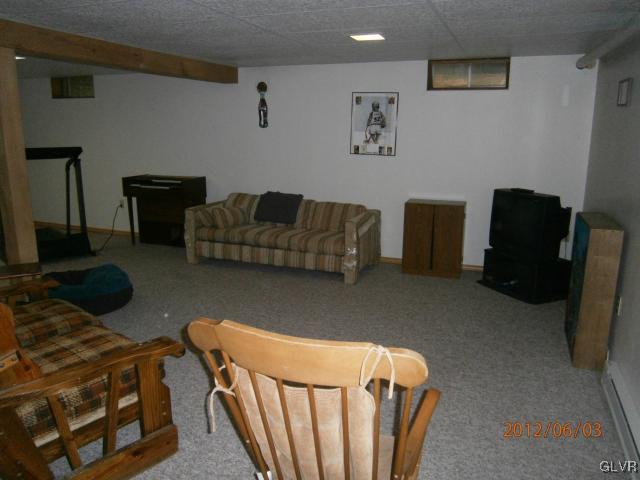 3940 Eagle Circle Slatington, PA 18080 - Photo 8 of 15 family room
