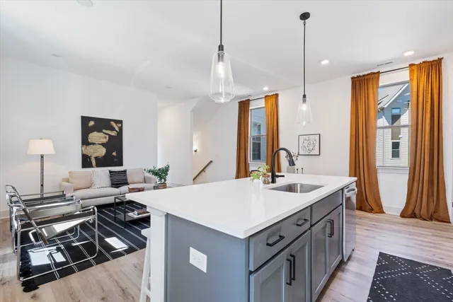 $575,000 | 7341 Charlotte Pike, Unit 109, Nashville, TN 37209