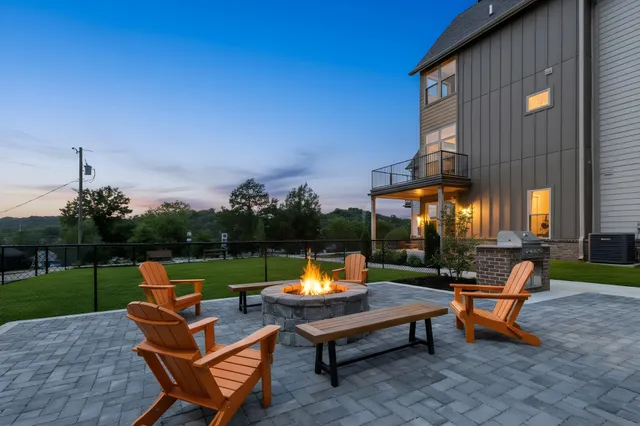 $575,000 | 7341 Charlotte Pike, Unit 109, Nashville, TN 37209