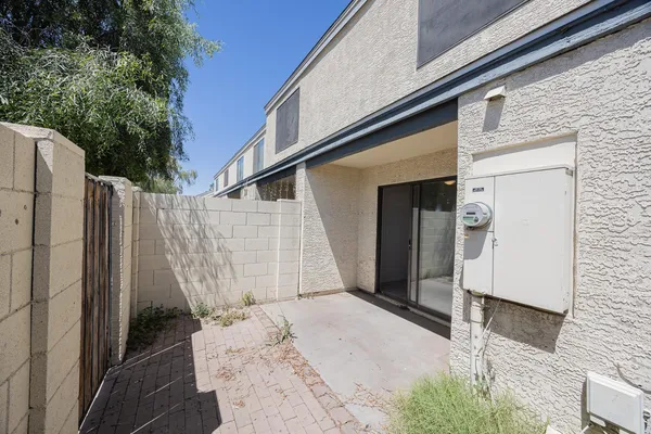 $1,795 | 7801 North 44th Drive, Unit 1075, Glendale, AZ 85301