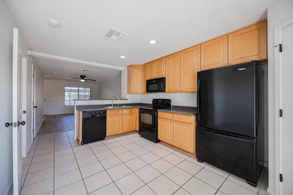 $1,795 | 7801 North 44th Drive, Unit 1075, Glendale, AZ 85301
