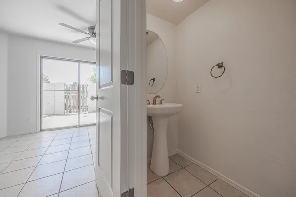 $1,795 | 7801 North 44th Drive, Unit 1075, Glendale, AZ 85301