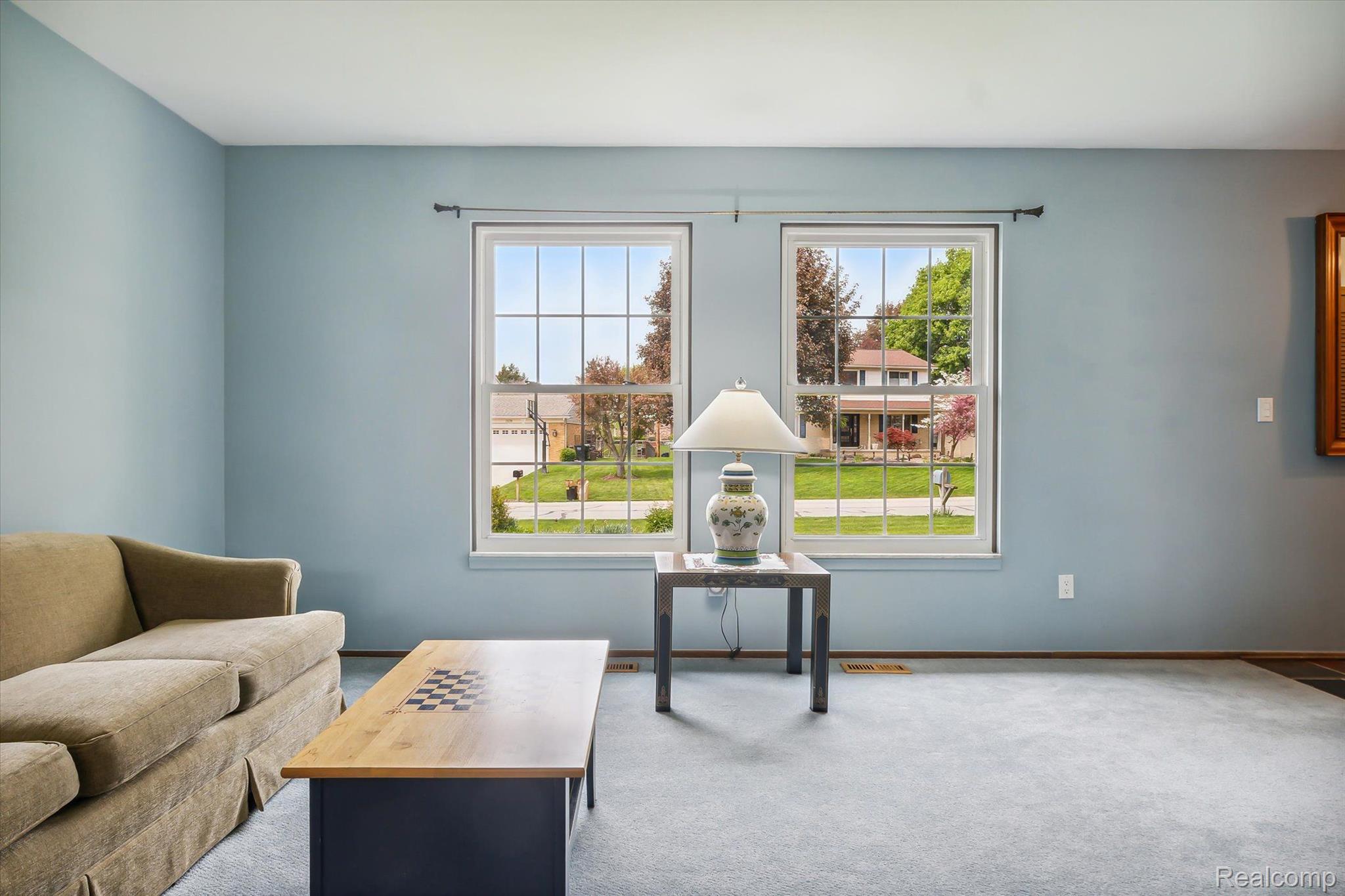 2165 Chalet Drive Rochester, MI 48309 - Photo 10 of 41 Gallery Image 10