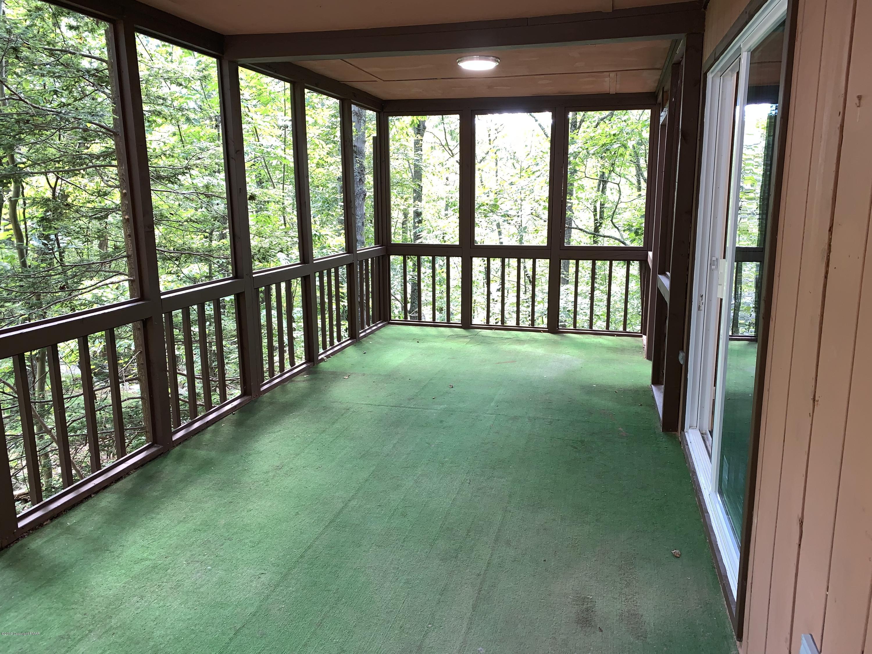 125 Edinburgh Road Bushkill, PA 18324 - Photo 16 of 19 a view of a porch