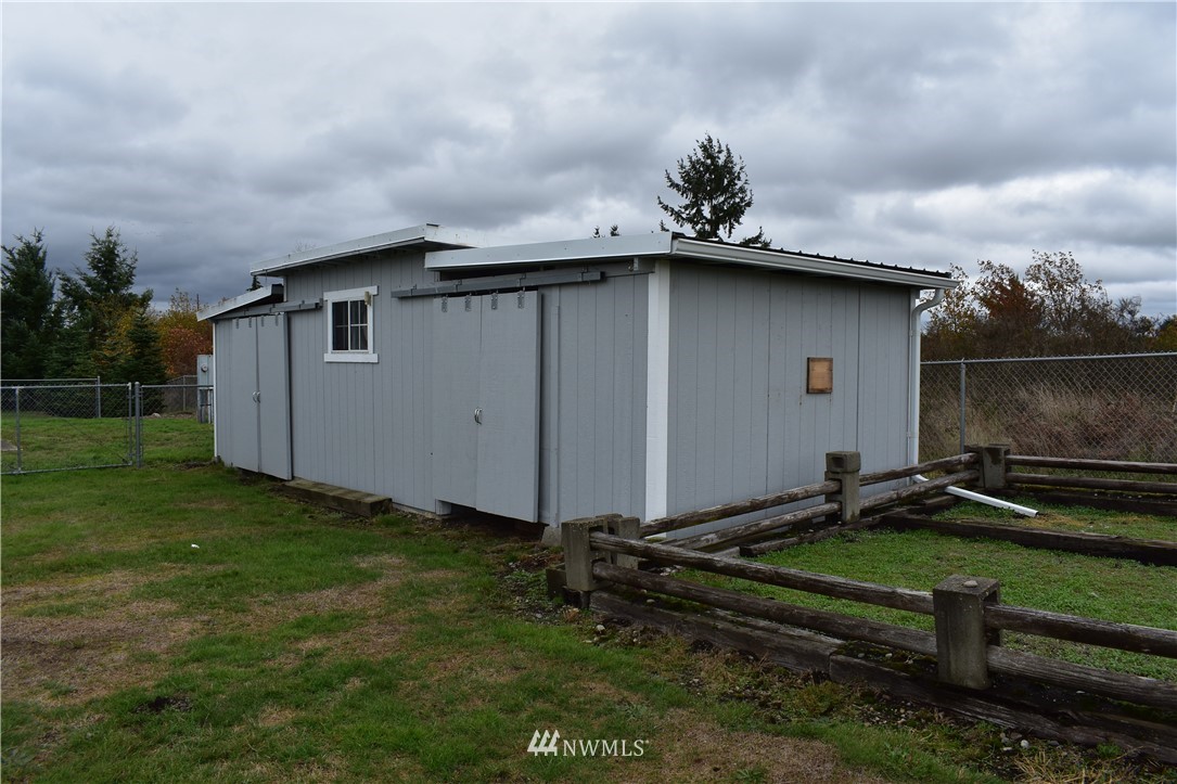 7049 196th Avenue Southwest Rochester, WA 98579 - Photo 15 of 17