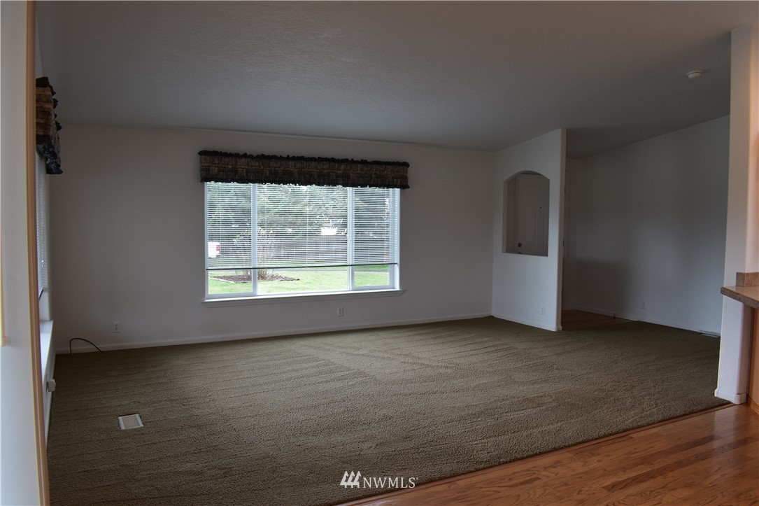 7049 196th Avenue Southwest Rochester, WA 98579 - Photo 7 of 17