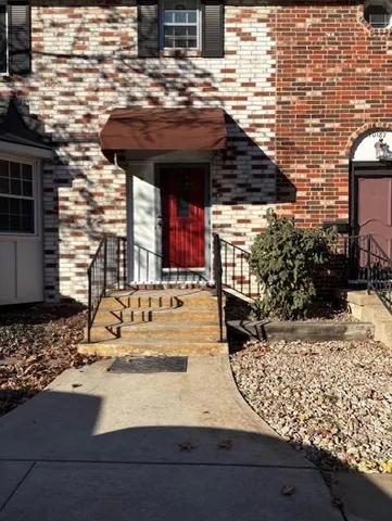 $279,500 | 10185 West 96th Terrace, Overland Park, KS 66212