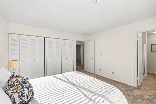 $279,500 | 10185 West 96th Terrace, Overland Park, KS 66212