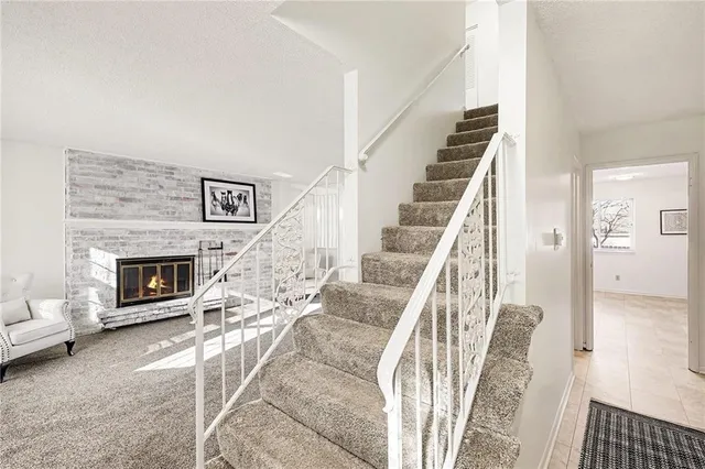 $279,500 | 10185 West 96th Terrace, Overland Park, KS 66212