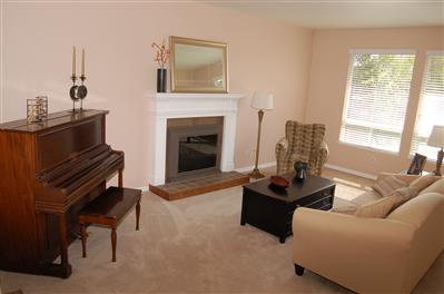 224 San Ramon Way Novato, CA 94945 - Photo 5 of 11 Living room
