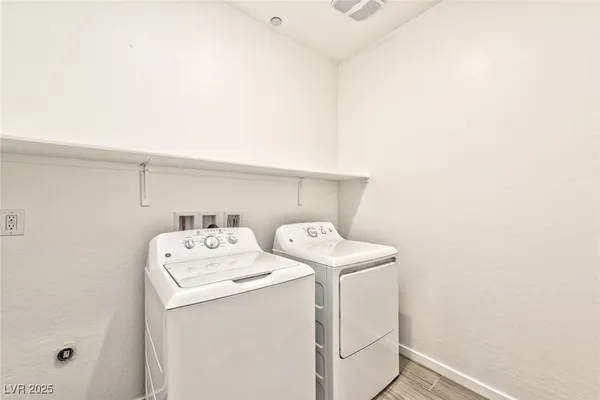 $2,350 | 243 Polaris Ridge Avenue, Henderson, NV 89011