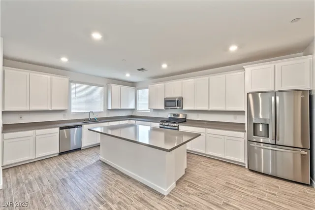 $2,350 | 243 Polaris Ridge Avenue, Henderson, NV 89011