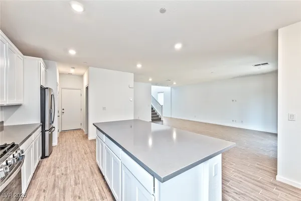 $2,350 | 243 Polaris Ridge Avenue, Henderson, NV 89011