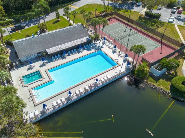 a view of a tennis court